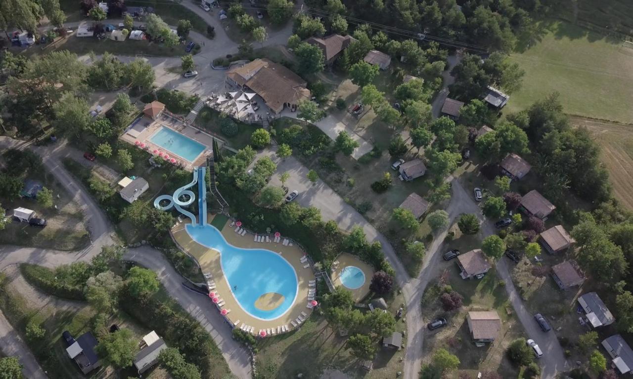 Camping Le Couriou Recoubeau-Jansac Zewnętrze zdjęcie