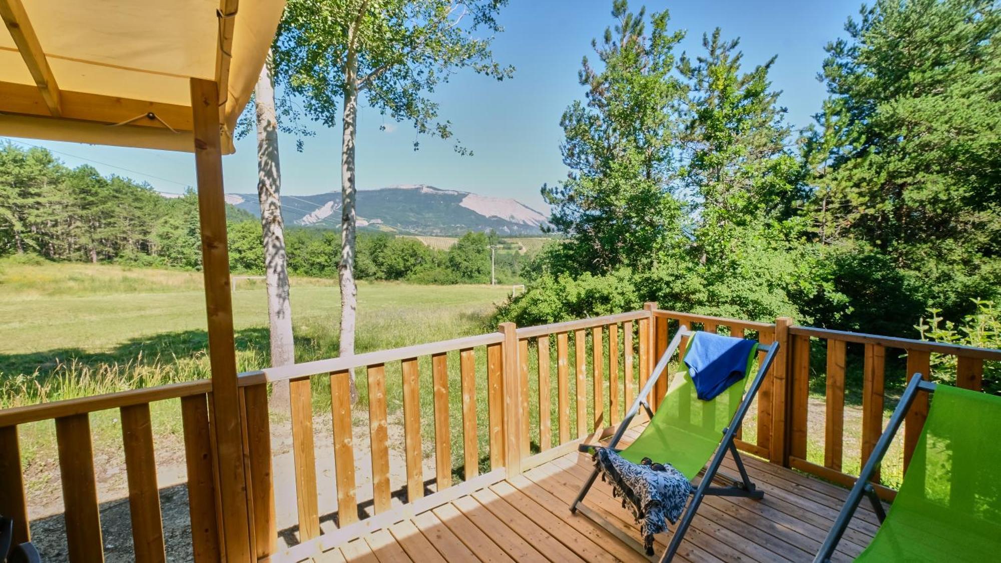 Camping Le Couriou Recoubeau-Jansac Zewnętrze zdjęcie