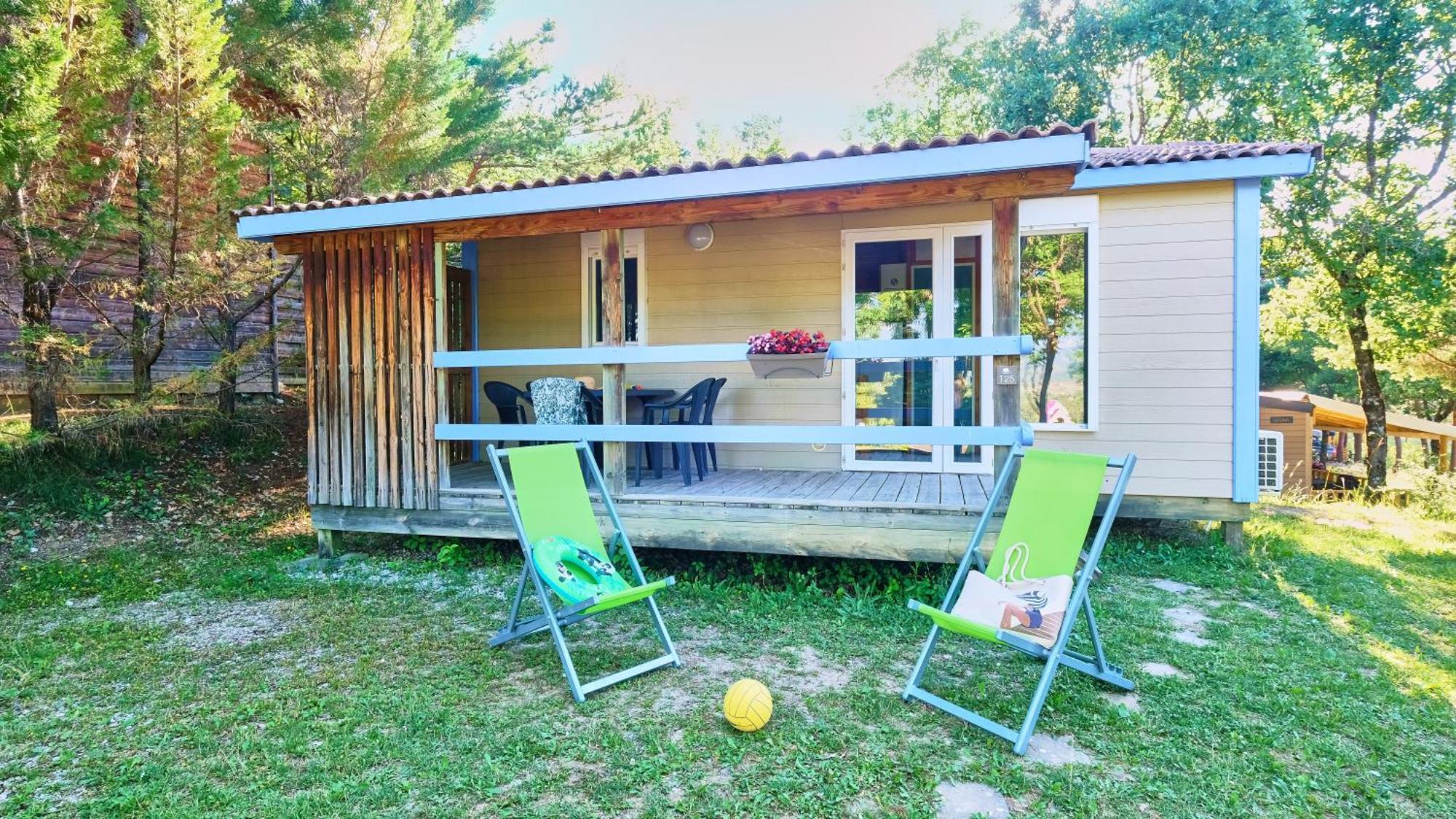 Camping Le Couriou Recoubeau-Jansac Zewnętrze zdjęcie