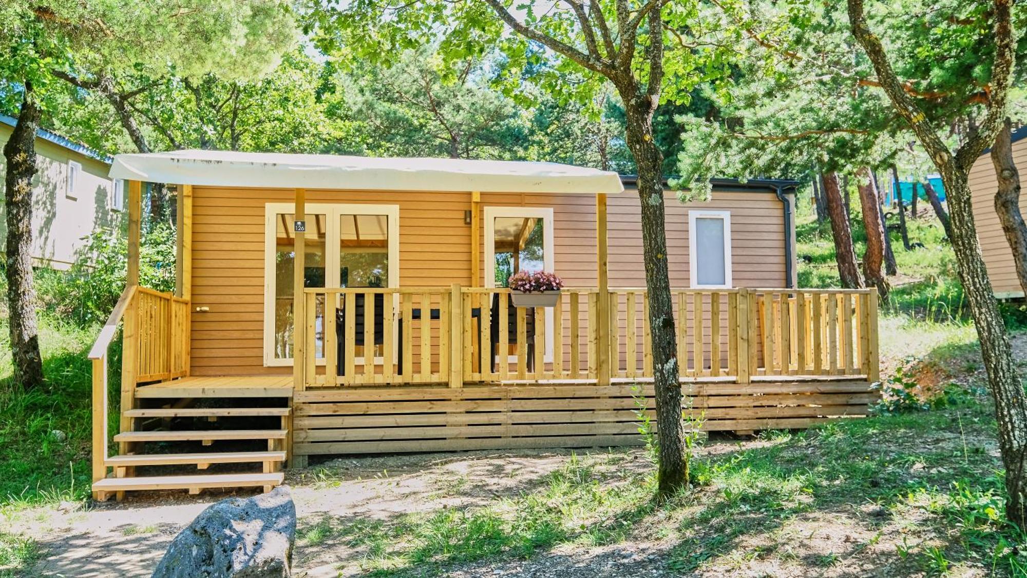 Camping Le Couriou Recoubeau-Jansac Zewnętrze zdjęcie