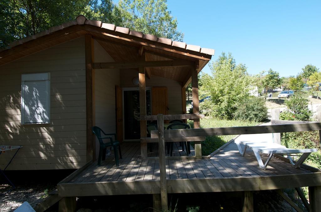 Camping Le Couriou Recoubeau-Jansac Zewnętrze zdjęcie